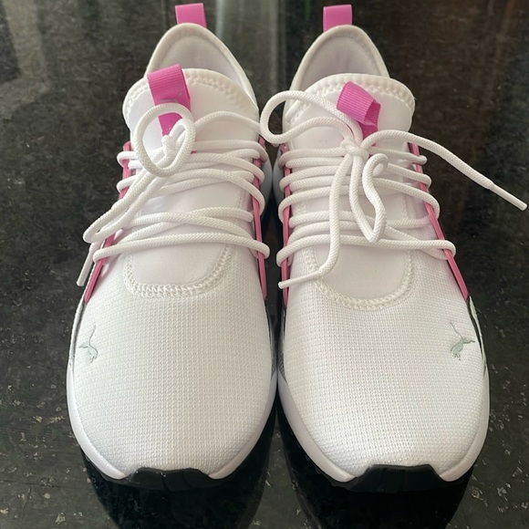 Brand new puma sneakers - Picture 2 of 3